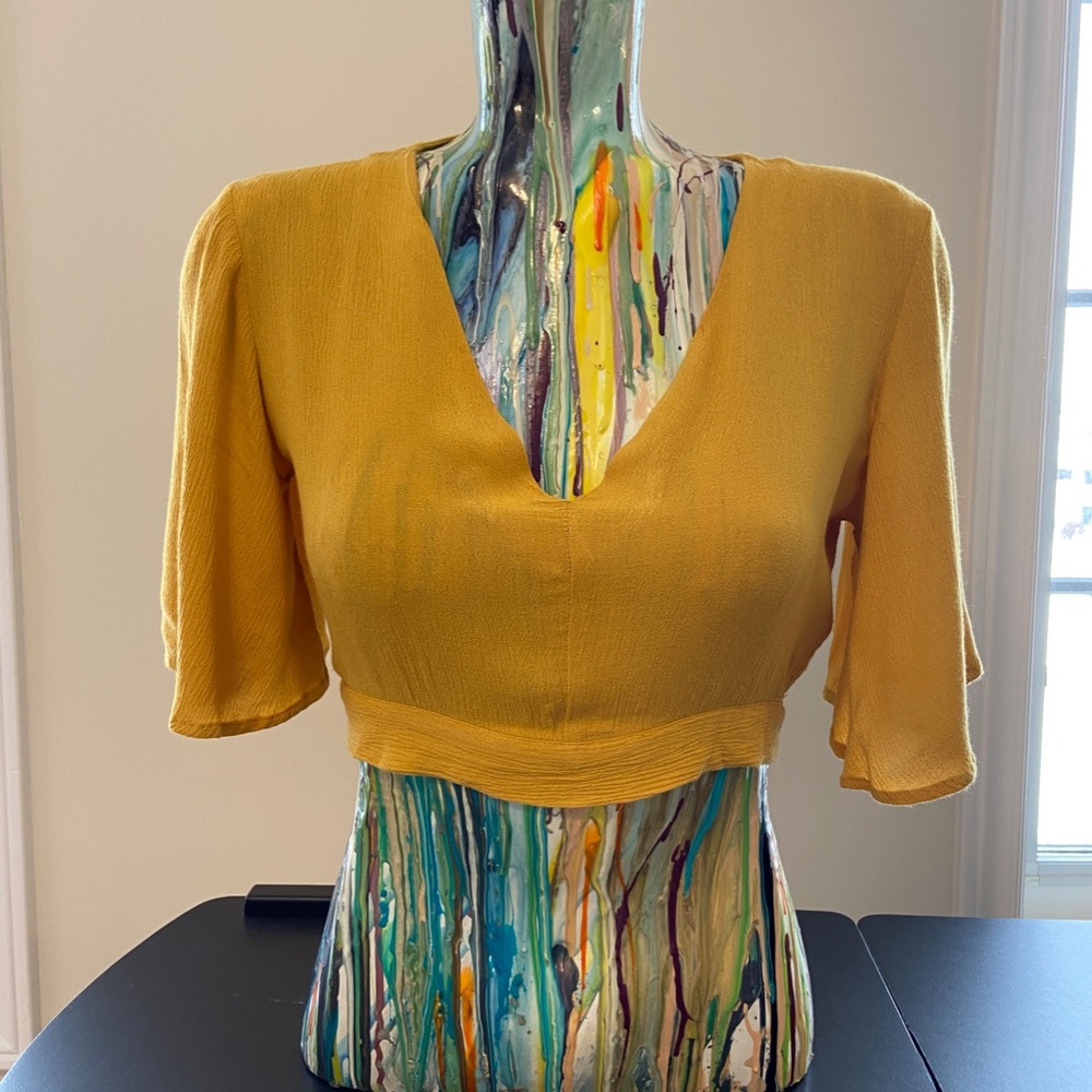 Pull&Bear Open-Back Crepe Crop Top– Size Small